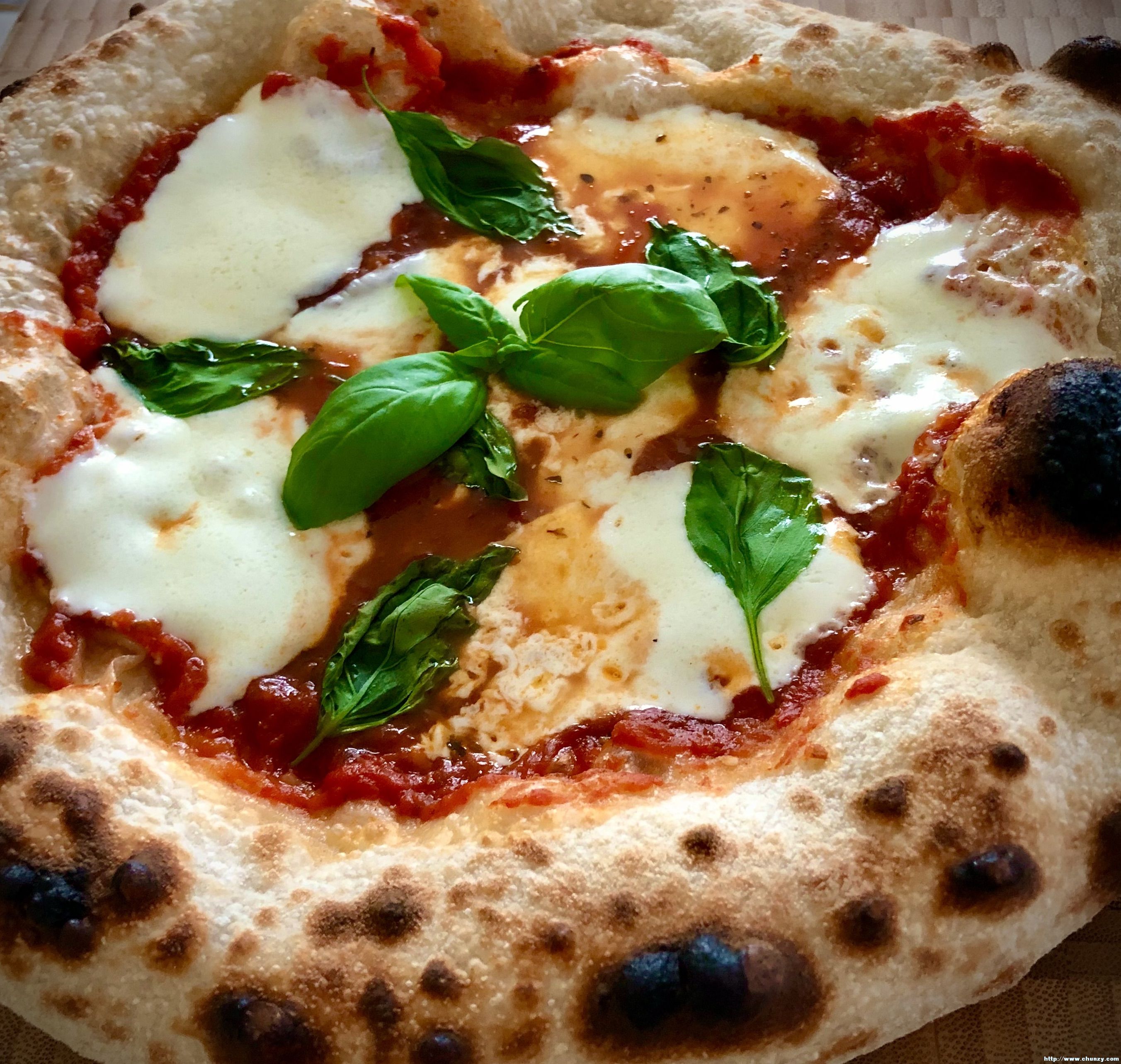 Pizza Nepoletana.jpg